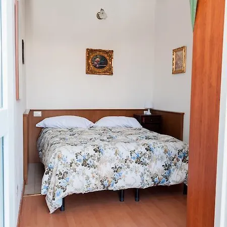 Oda ve Kahvaltı Lena *